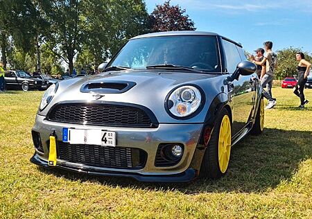 Mini Cooper S R56 250 ps