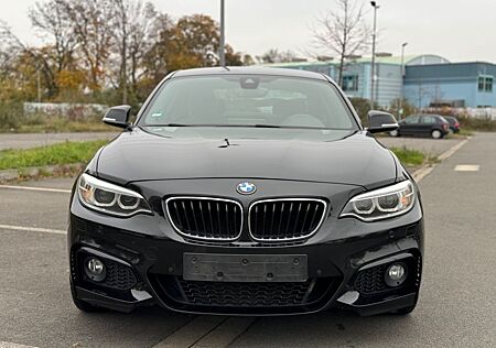 BMW 220 i Coupe M Sport*BI XENON*NAVI*SHZ*PDC