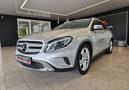 Mercedes-Benz GLA 200 *URBAN*AUTOMATIK*LED*LEDER*SHZ*TEMPOMAT*
