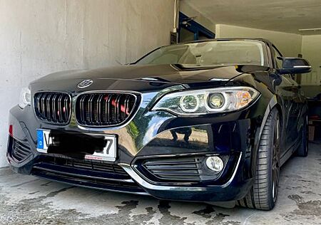 BMW 220i Coupé Advantage Advantage
