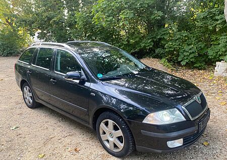 Skoda Octavia 2.0 TDI Laurin & Klement Navi Ledersitze