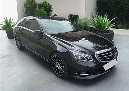 Mercedes-Benz E 220 BlueTEC AVANTG. Panorama Voll Leder Navi