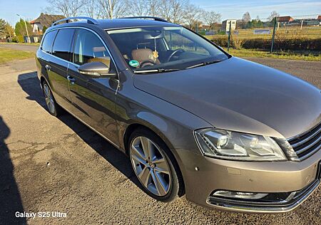 VW Passat Volkswagen 2.0 TDI DSG 125kW Highline Vari...