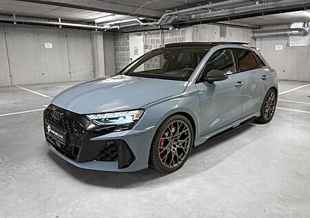 Audi RS3 Sportback 2.5 TFSI quattro/PERF/CARBONE/PANO