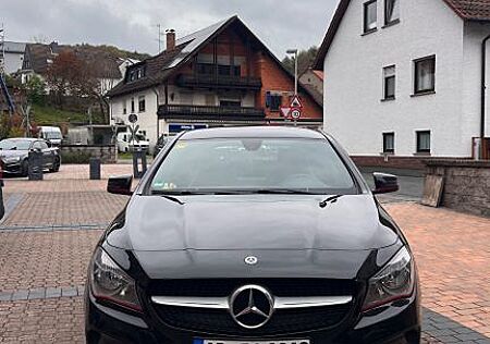 Mercedes-Benz CLA 220 Shooting Brake CLA 220 d DCT Shootin...