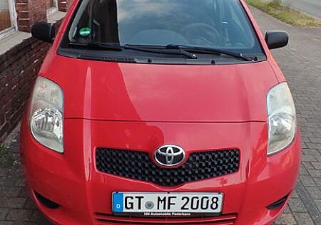 Toyota Yaris 1,0-l-VVT-i Cool Cool