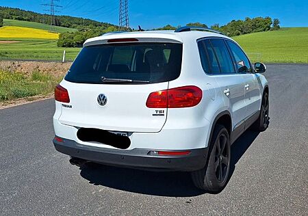 VW Tiguan Volkswagen 1.4 TSI 90 BlueMot Tec CUP Sport & St...