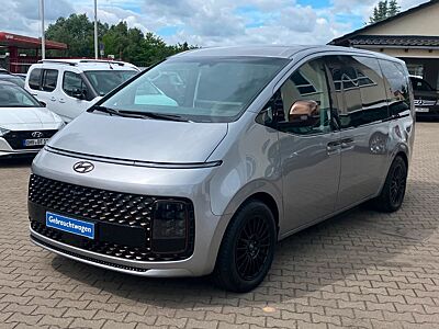 Hyundai Staria Premium 2.2 CRDi Rollstuhllift