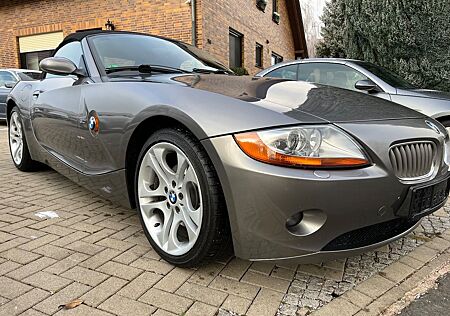 BMW Z4 3.0i,Xenon,Navi,Leder,PDC,6.CD,Unfallfrei