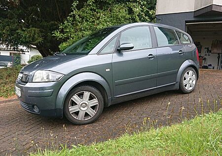 Audi A2 1.4L - Top Ausstattung - Anhängerkupplung