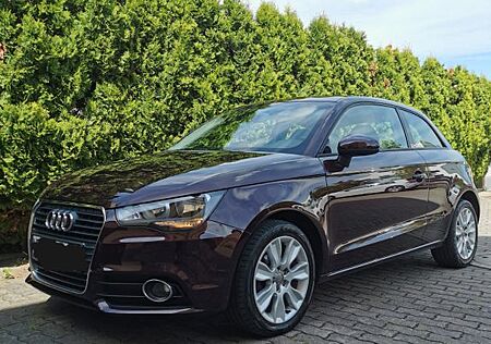 Audi A1 1.2 TFSI Ambition *PDC*SITZHZG*SPORTSITZE*
