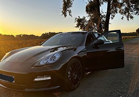 Porsche Panamera 4S S