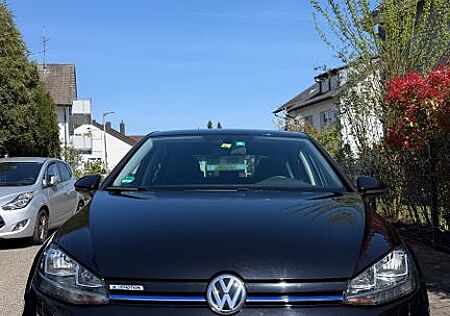 VW Golf Volkswagen 1.5 TSI ACT 96kW Highline BlueMotion Hi...