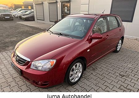 Kia Cerato 1.6 AUTOMATIK/LEDER/SChIBEDACH/NEU TÜV