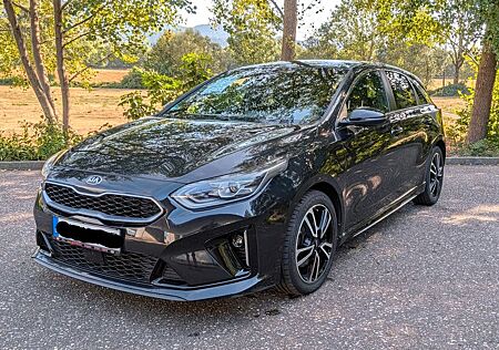 Kia Ceed 1.6 CRDi GT Line