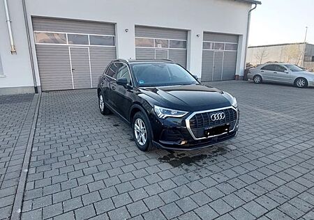 Audi Q3 35 TDI S tronic Prestige
