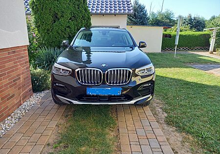 BMW X4 xDrive20 Standh,Panorama, AHK,Klima,Navi