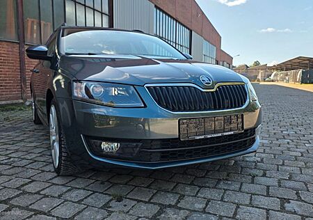 Skoda Octavia Combi Joy 2.0 TDI 1 Hand PDC Navi SHZ