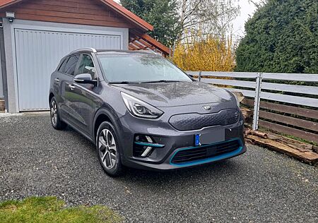 Kia Niro eNiro 64kwh Spirit, Alle Assist. , Frunk, 230V