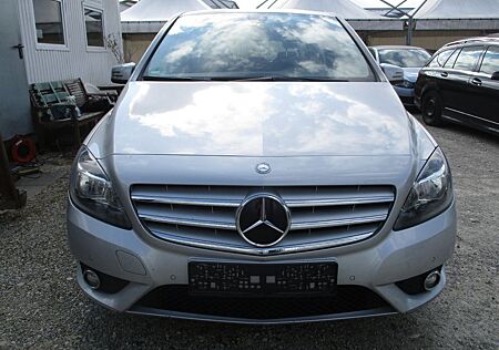 Mercedes-Benz B 180 Automatik Navi Parktronik CD Alu AHK