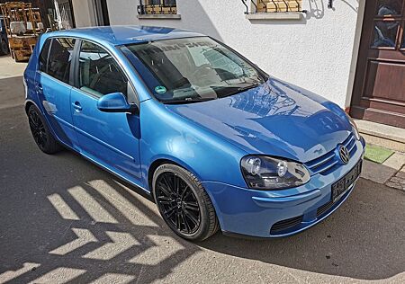 VW Golf Volkswagen 5 - 1.6 Comfortline, Benzin, blau