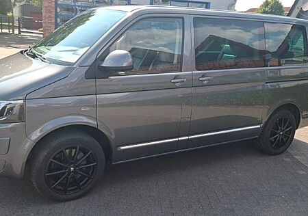 VW T5 Multivan Volkswagen Highline