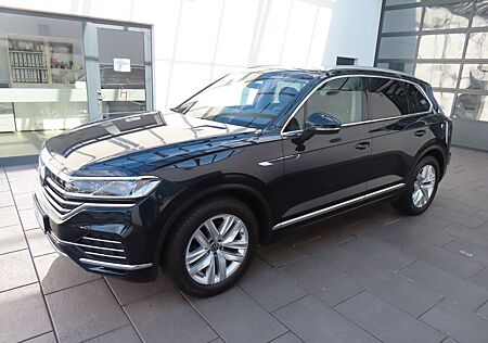 VW Touareg Volkswagen 3.0 V6 TDI 4Motion 170kW LED/ AHK/ RFK