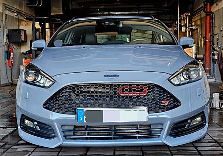 Ford Focus Performance ST NUR 55000 KM