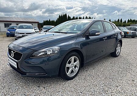 Volvo V40 2.0 T2 Kinetic +KEYLESS START+NAVI+AHK