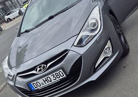 Hyundai i40 cw 1.7 CRDi Diesel 136 PS