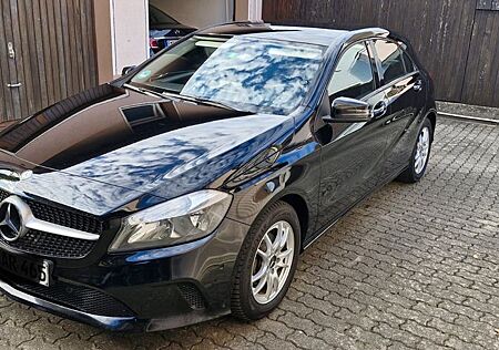 Mercedes-Benz A 180 d -