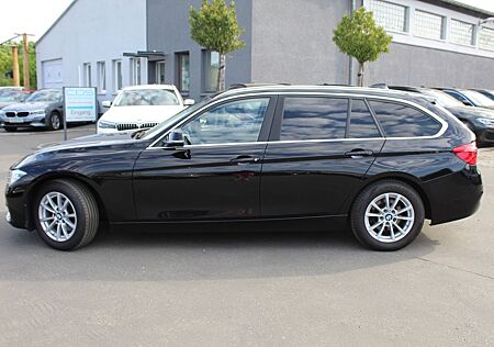 BMW 320d Tour. xDrive Advantage +HUD+AHK+Panoramad.+
