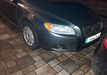 Volvo V70 D5/205PS Aut. HU 8/27 AHK Momentum Scheckhef
