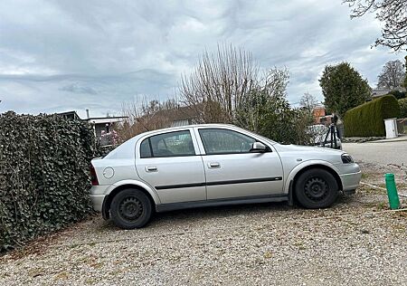 Opel Astra 1.6 Automatik