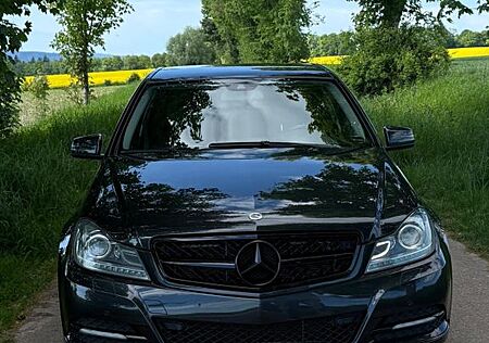 Mercedes-Benz C 350 4MATIC BlueEFF. AVANTGARDE Autom. AVAN...