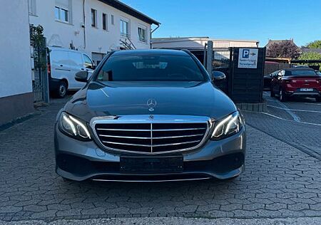 Mercedes-Benz E 220 E -Klasse T-Modell d 4Matic