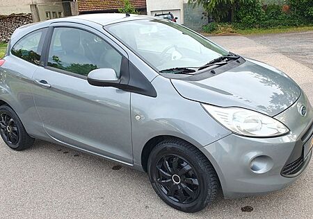Ford Ka Titanium 1,2 Klima TÜV-Neu + Große Insp. Neu