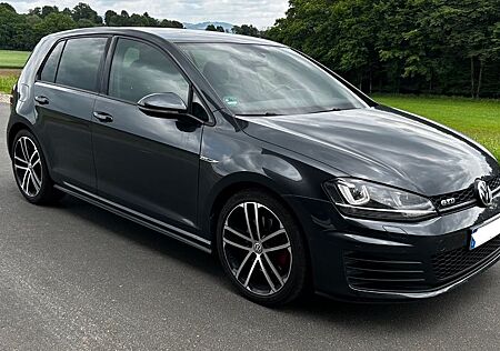 VW Golf Volkswagen 2.0 TDI DSG BMT GTD SPORT&SOUND NAVI