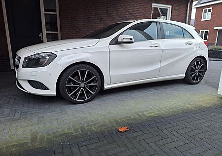 Mercedes-Benz A 200 Urban