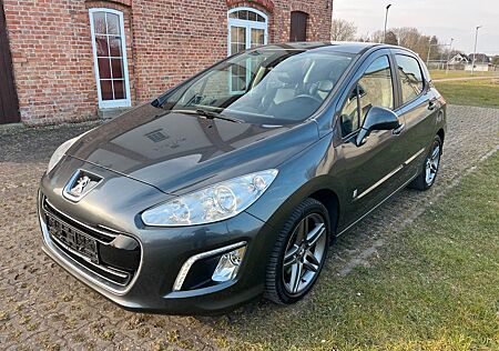 Peugeot 308 gebraucht kaufen Peugeot 308 Allure 155 THP Automatik*Klima/TÜV NEU*