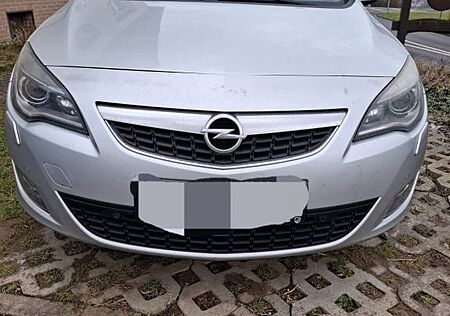 Opel Astra J Sports Tourer