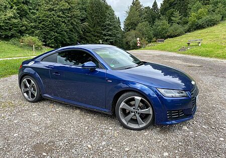 Audi TT Coupe 2.0 TDI S tronic quattro 221 PS