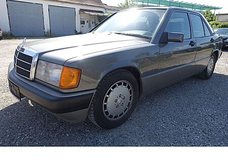Mercedes-Benz 190 E 2.3 H-Kennz. Oldtimer eSHSD Verschl-t. neu