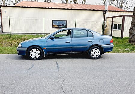 Toyota Avensis 2.0 Klima