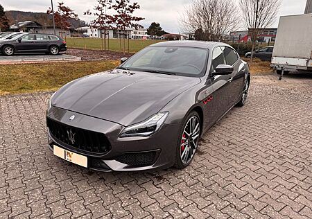 Maserati Quattroporte Trofeo /Carbon/360/Pano/Laserlight
