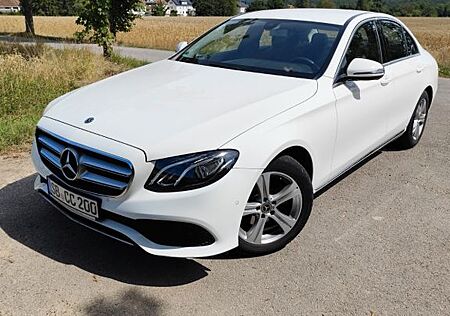 Mercedes-Benz E 200 Autom. -