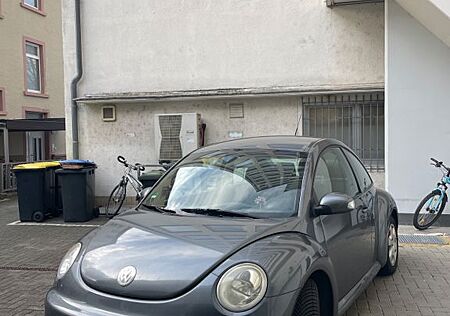 VW Beetle Volkswagen gepflegter Volkswagen 1.6 102 PS, 2003
