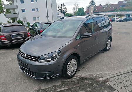 VW Touran Volkswagen Match Climatronic Sitzheizung Navi PDC