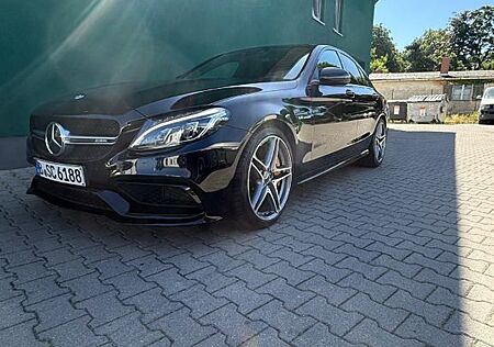 Mercedes-Benz C 63 AMG Mercedes-AMG C 63 S Mercedes-AMG S