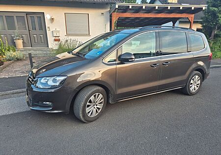 VW Sharan Volkswagen Comfortline 7-Sitz DSG Pano AHK Distronic